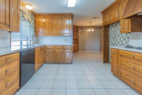 9900 Oak Ridge Circle Woodway TX 76712