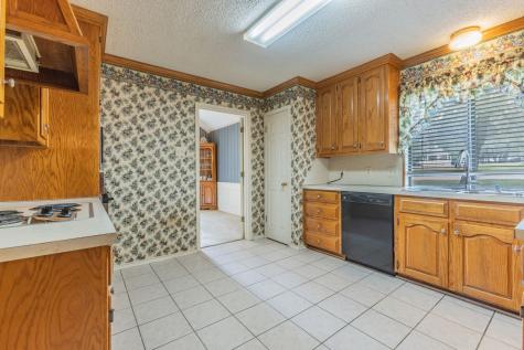 9900 Oak Ridge Circle Woodway TX 76712
