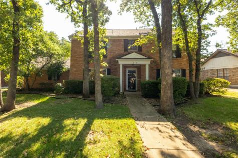 1919 Springbranch Drive Arlington TX 76006