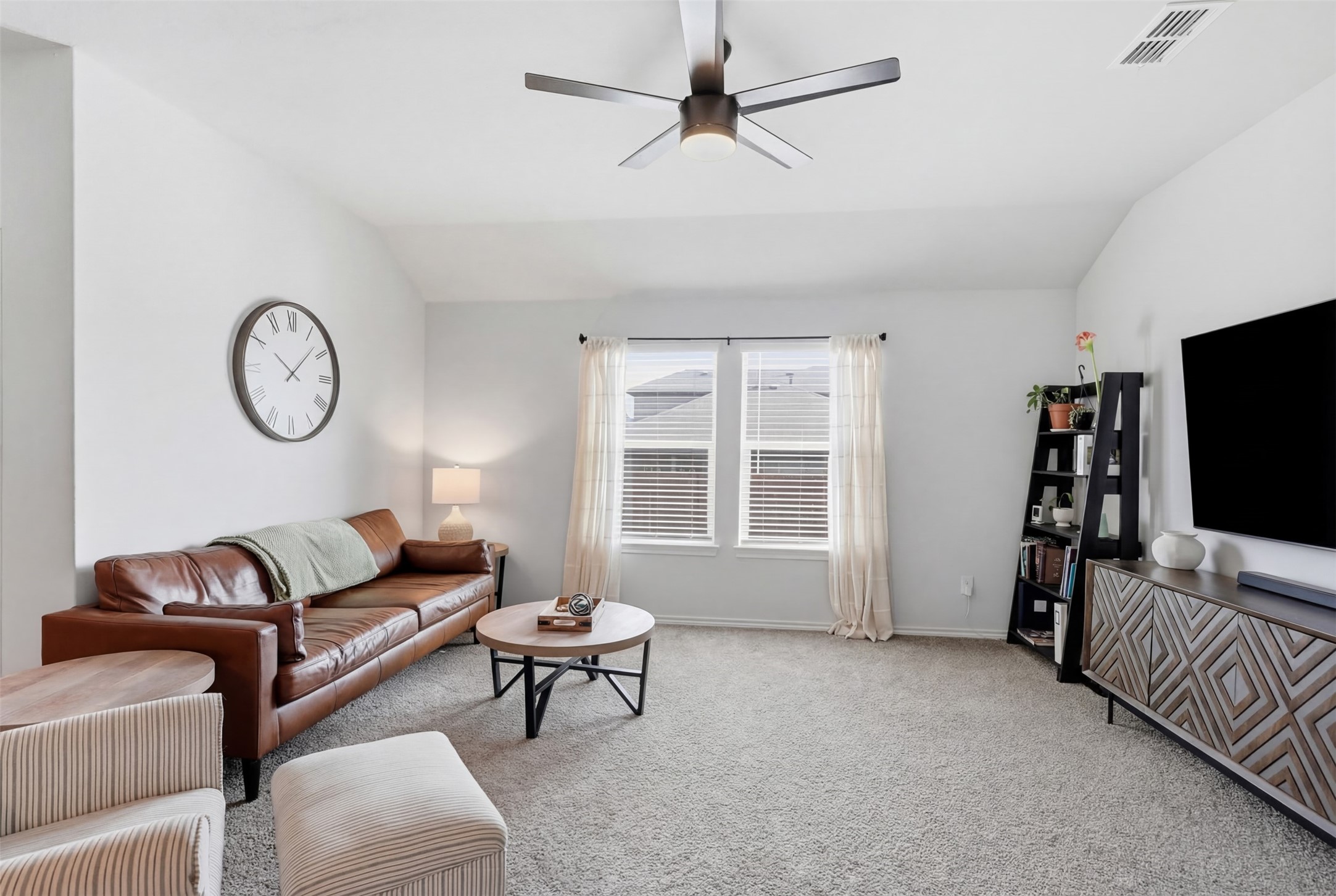 613 Whitecomb Lane Justin TX 76247