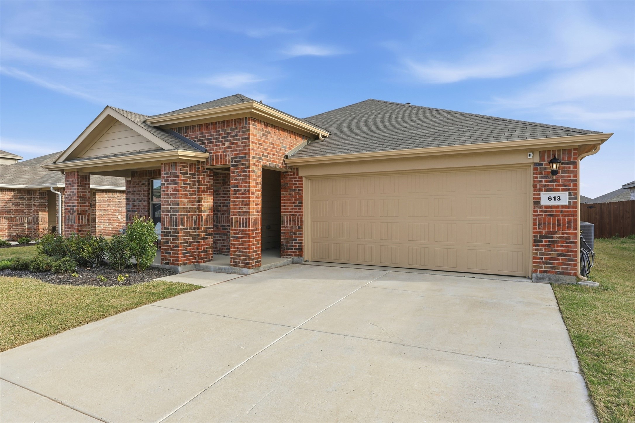 613 Whitecomb Lane Justin TX 76247