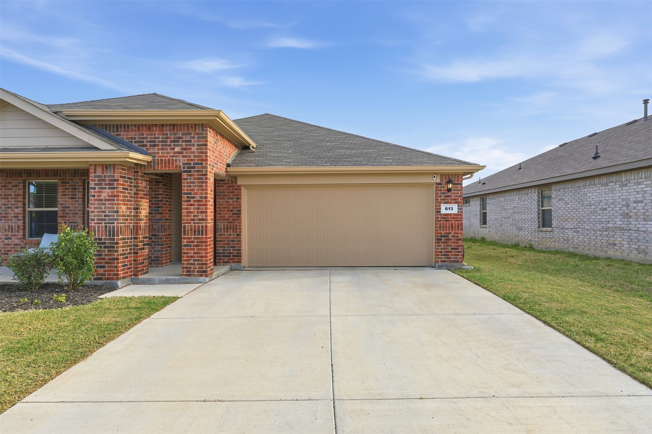 613 Whitecomb Lane Justin TX 76247