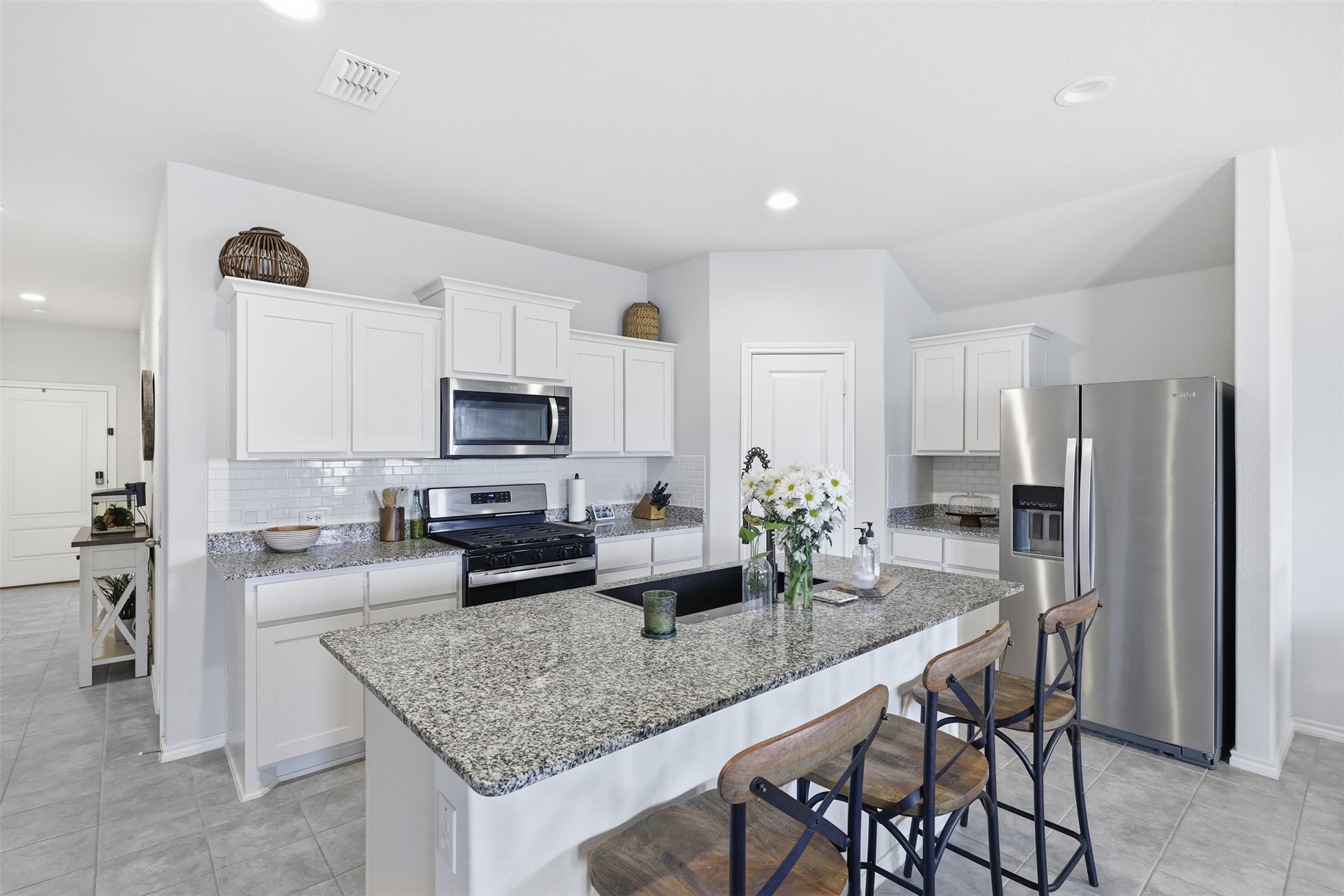613 Whitecomb Lane Justin TX 76247