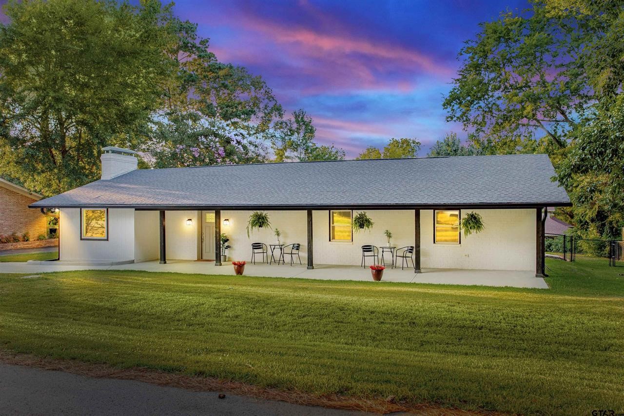 613 Northgate Drive Lindale TX 75771