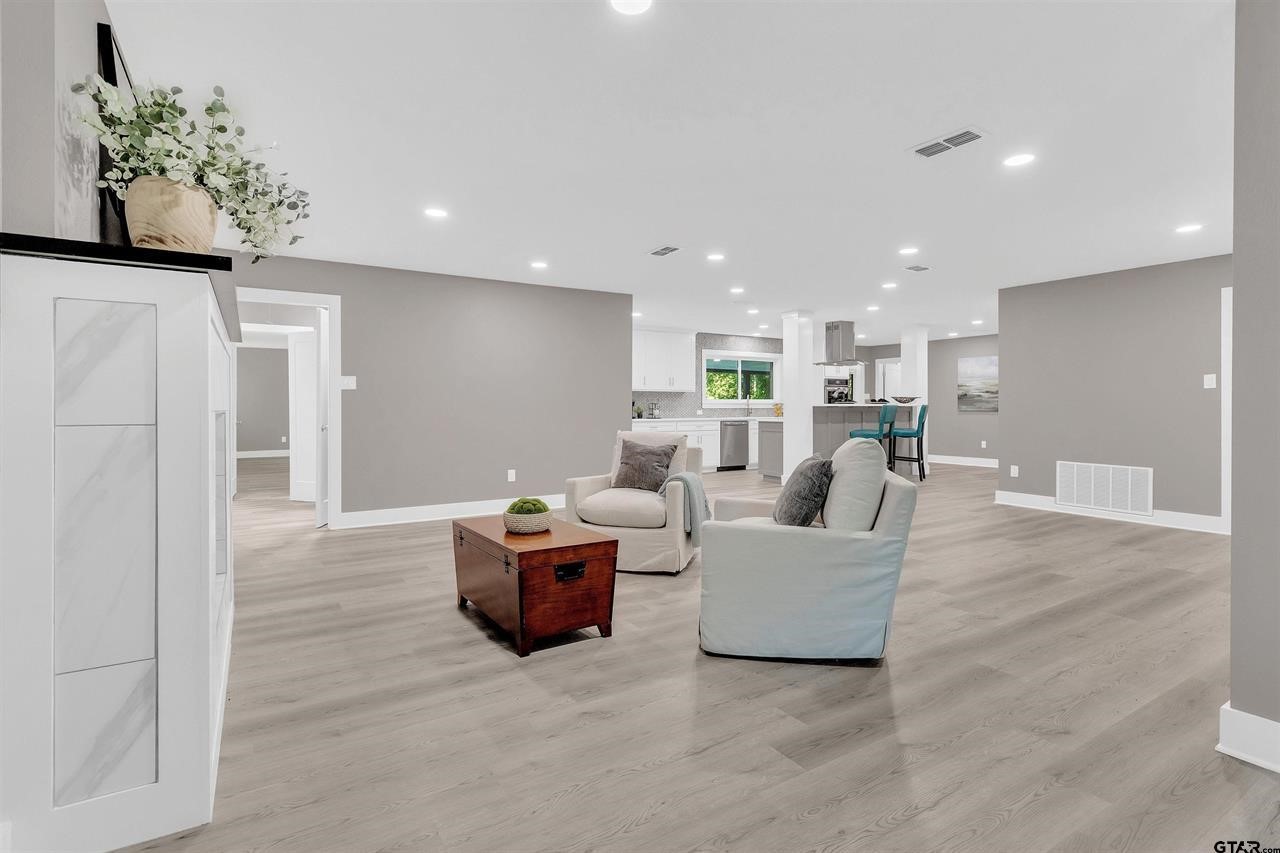 613 Northgate Drive Lindale TX 75771