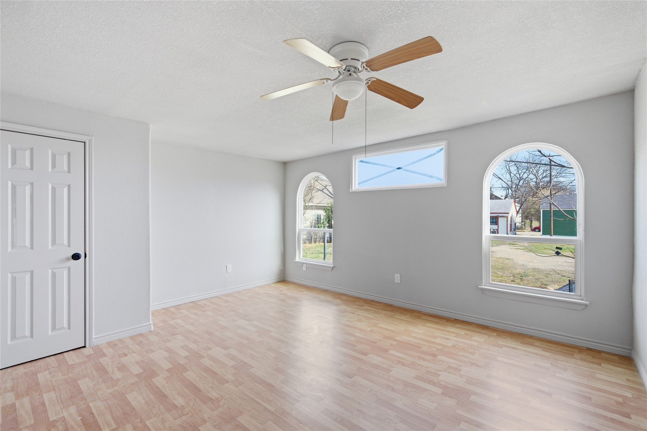 1215 N 18th Street Waco TX 76707