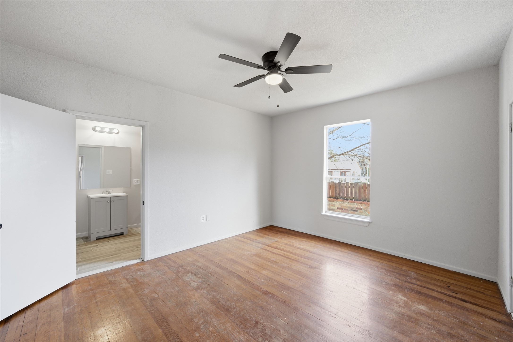 1215 N 18th Street Waco TX 76707