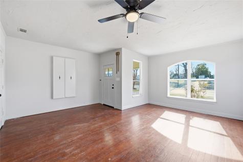 1215 N 18th Street Waco TX 76707