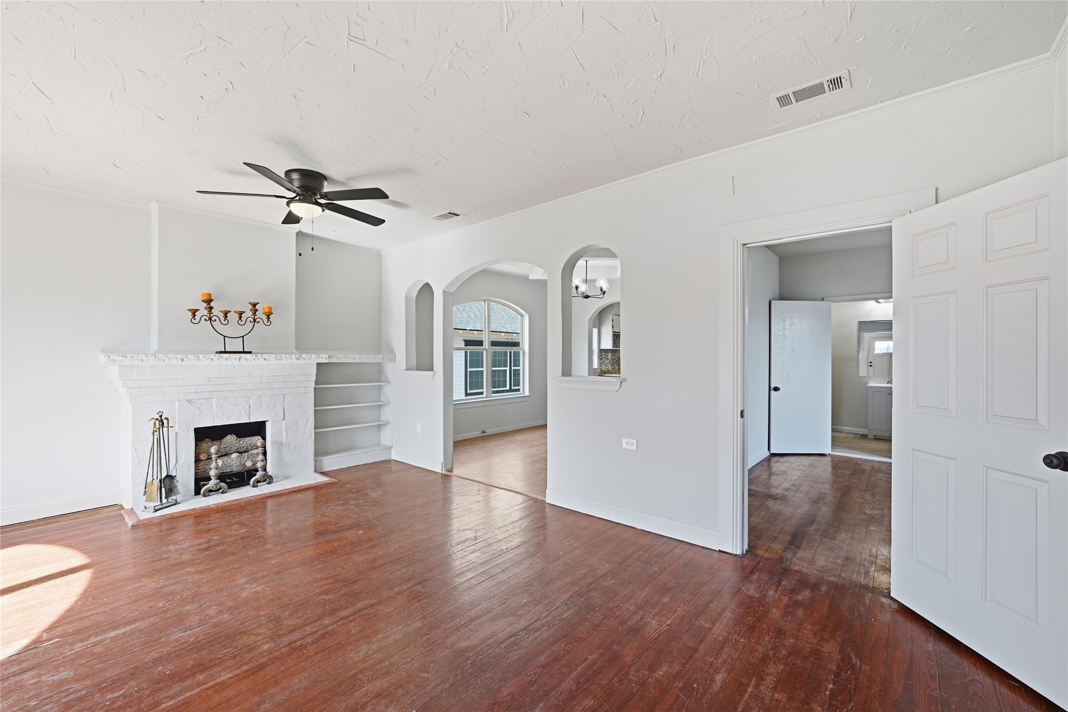 1215 N 18th Street Waco TX 76707