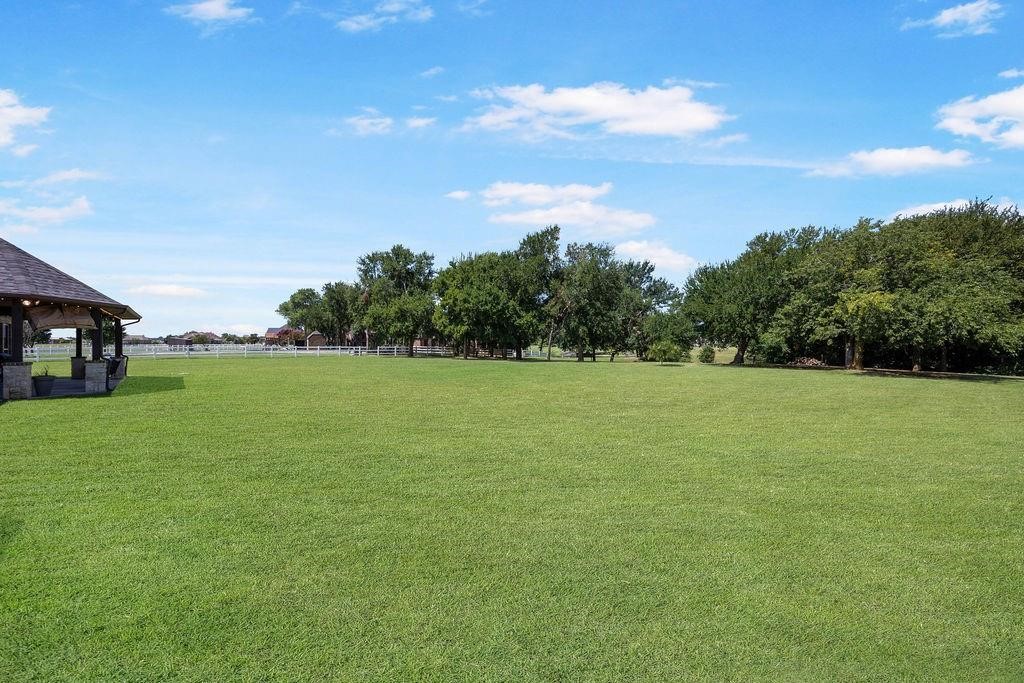 577 Hidden Lakes Boulevard Gunter TX 75058