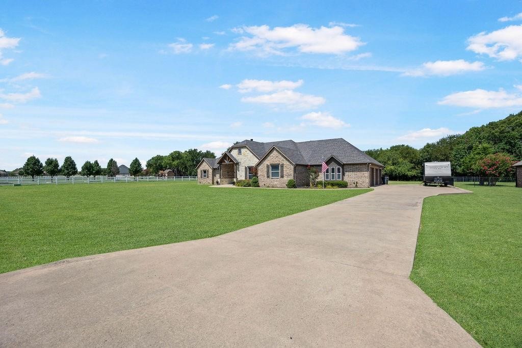 577 Hidden Lakes Boulevard Gunter TX 75058