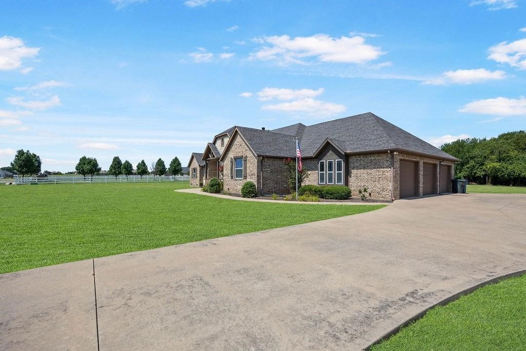 577 Hidden Lakes Boulevard Gunter TX 75058