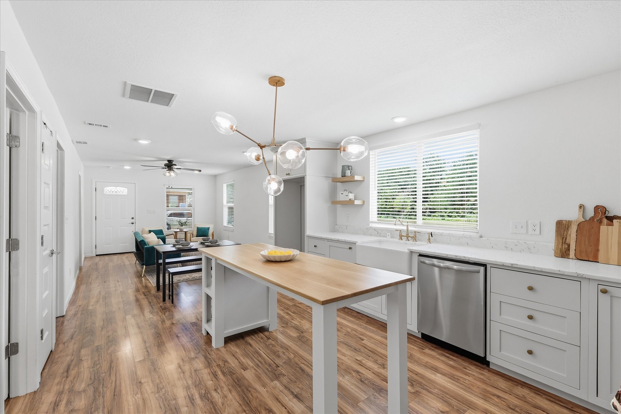 358 Birch Street Lewisville TX 75057