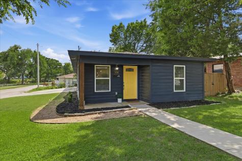 358 Birch Street Lewisville TX 75057