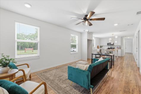 358 Birch Street Lewisville TX 75057
