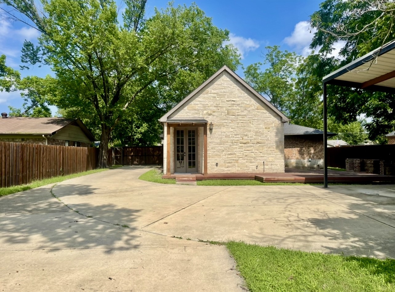 1111 Ervin Lane Mesquite TX 75149