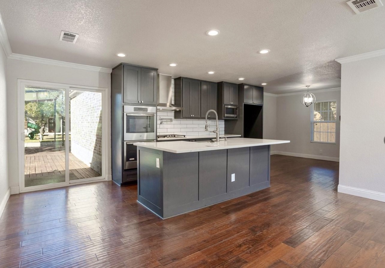 1111 Ervin Lane Mesquite TX 75149