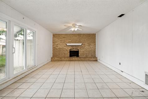 1101 Via Del Rey Mesquite TX 75150