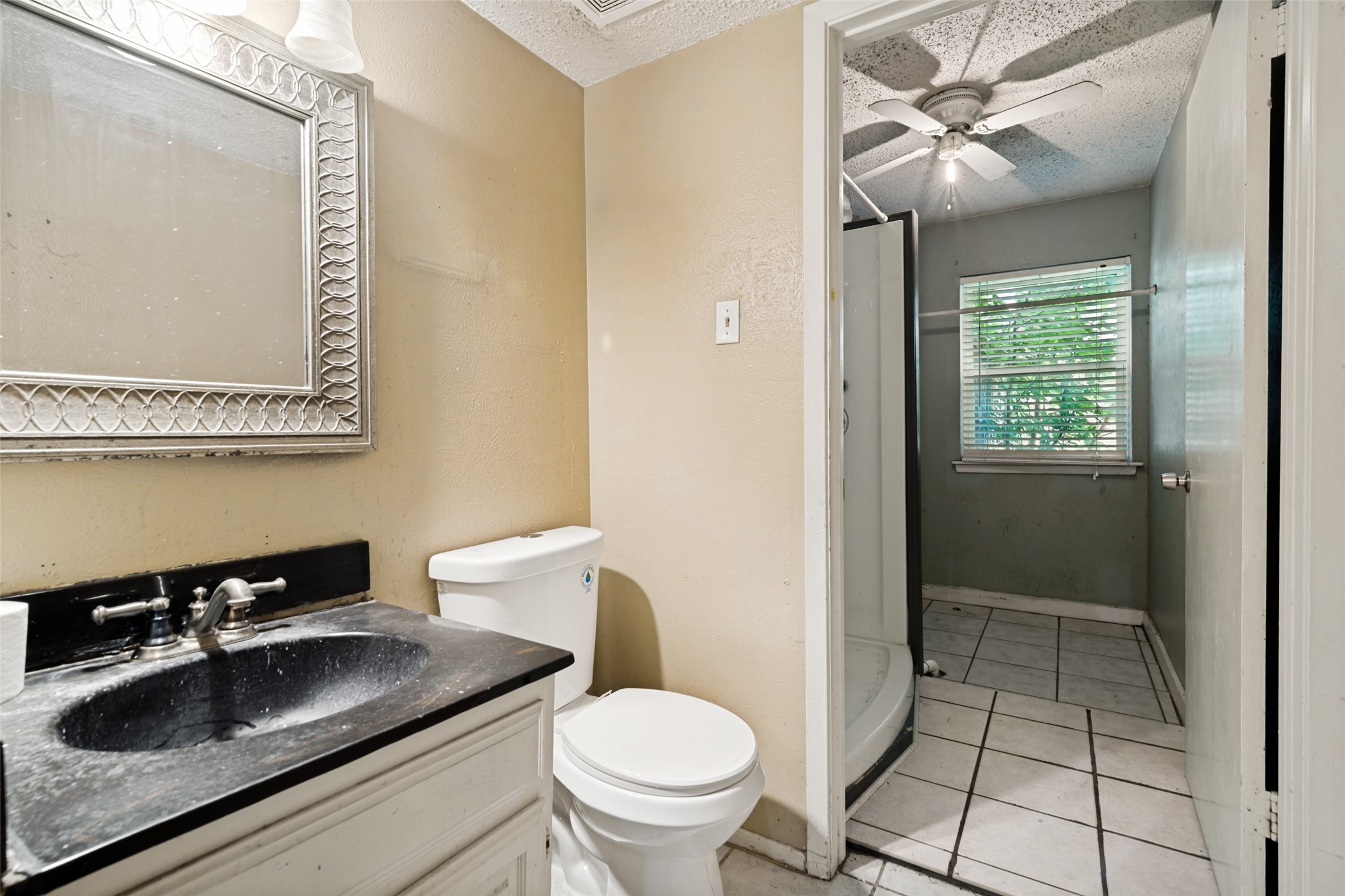1101 Via Del Rey Mesquite TX 75150