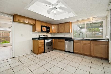 1101 Via Del Rey Mesquite TX 75150