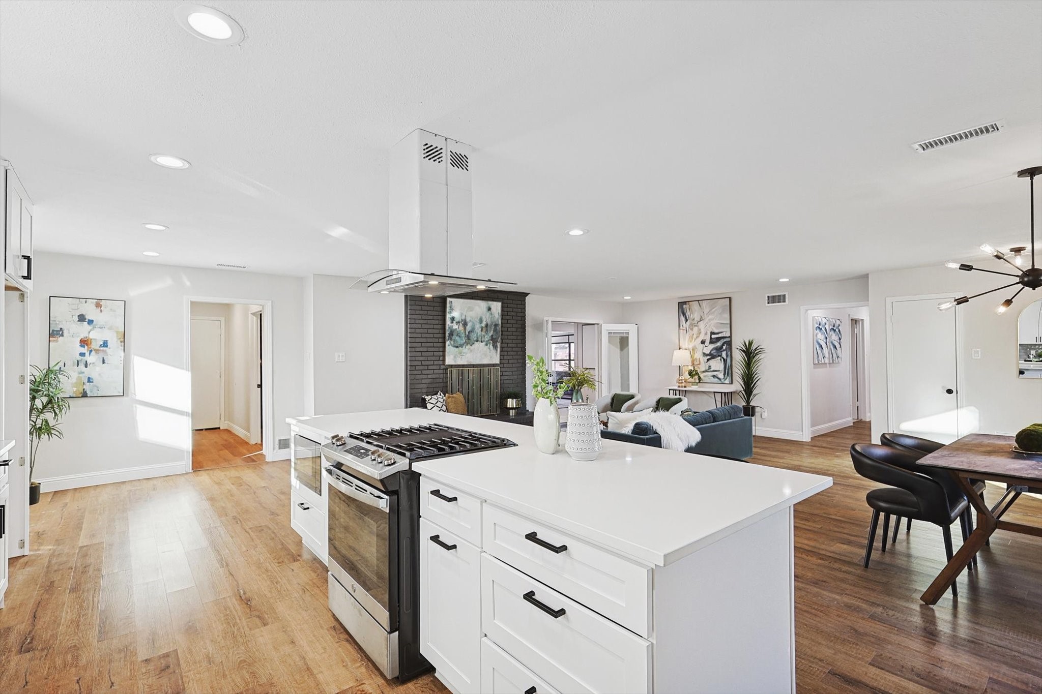 9235 Orbiter Drive Dallas TX 75243