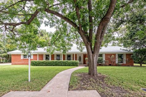 2915 N 42nd Street Waco TX 76710