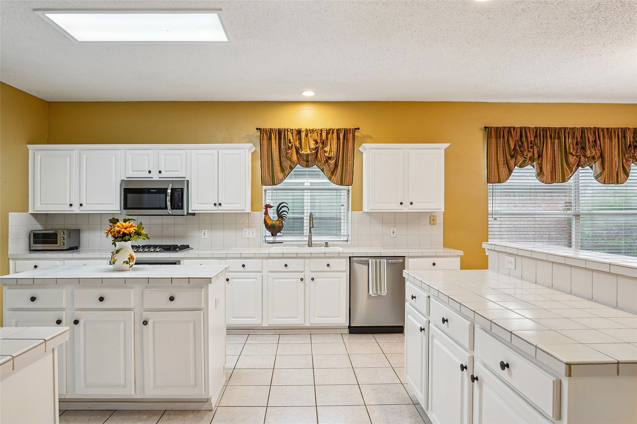 412 Vasey Oak Drive Keller TX 76248