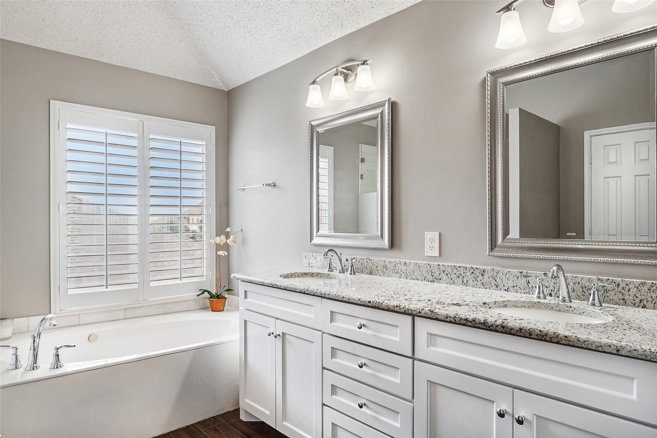 412 Vasey Oak Drive Keller TX 76248