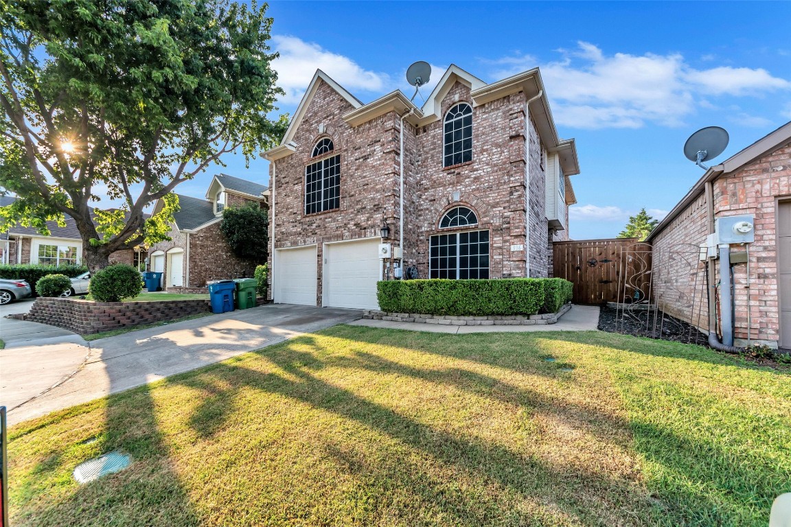 936 Ivyglen Court Lewisville TX 75067