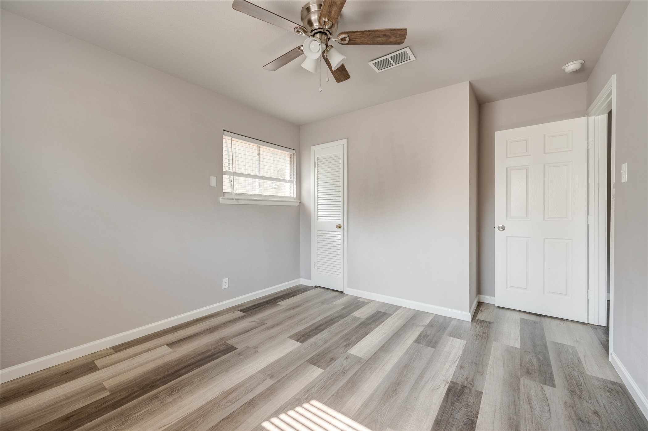 1902 Alan A Dale Road Arlington TX 76013