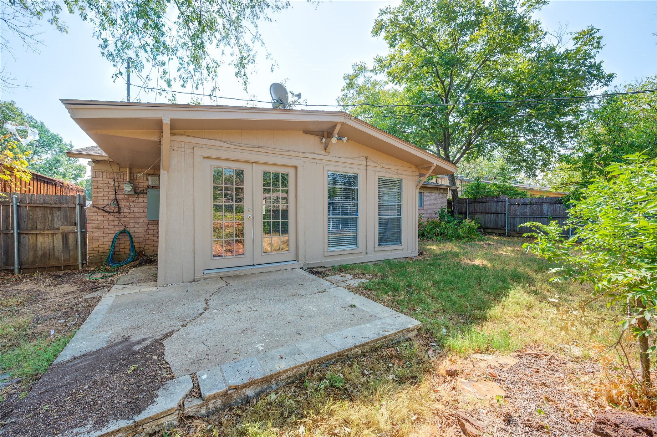 1902 Alan A Dale Road Arlington TX 76013