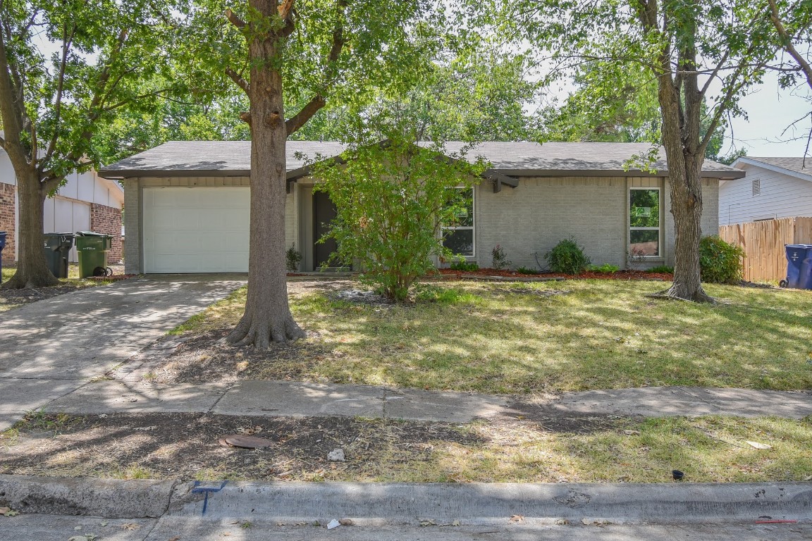 210 Trailridge Drive Garland TX 75043
