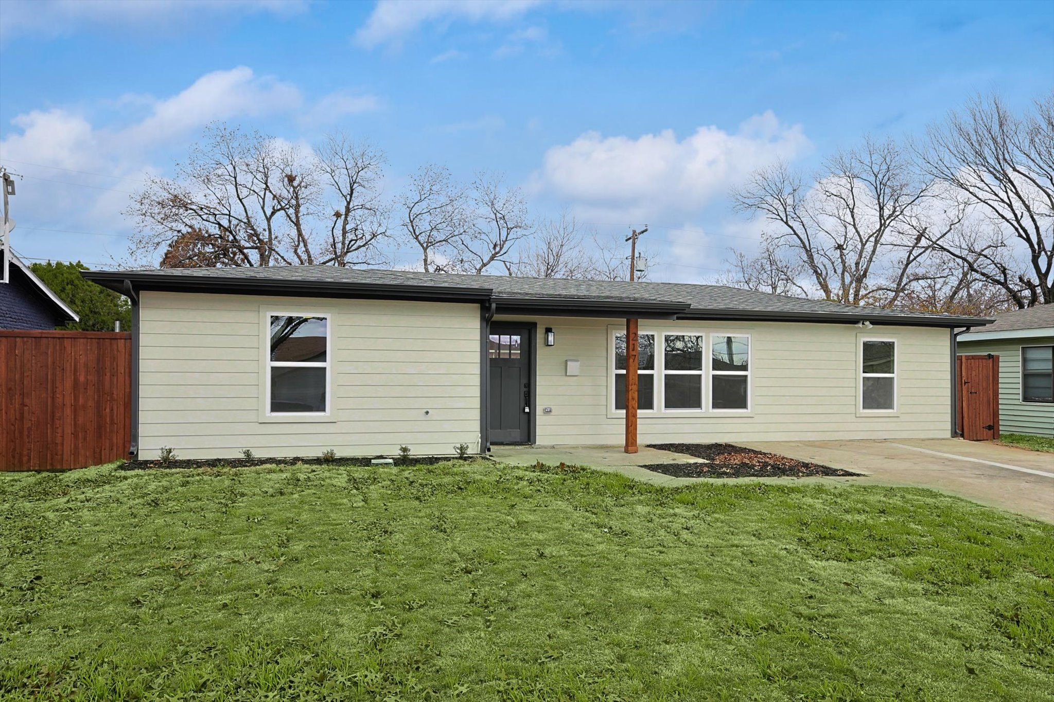 217 Ash Street Lewisville TX 75057