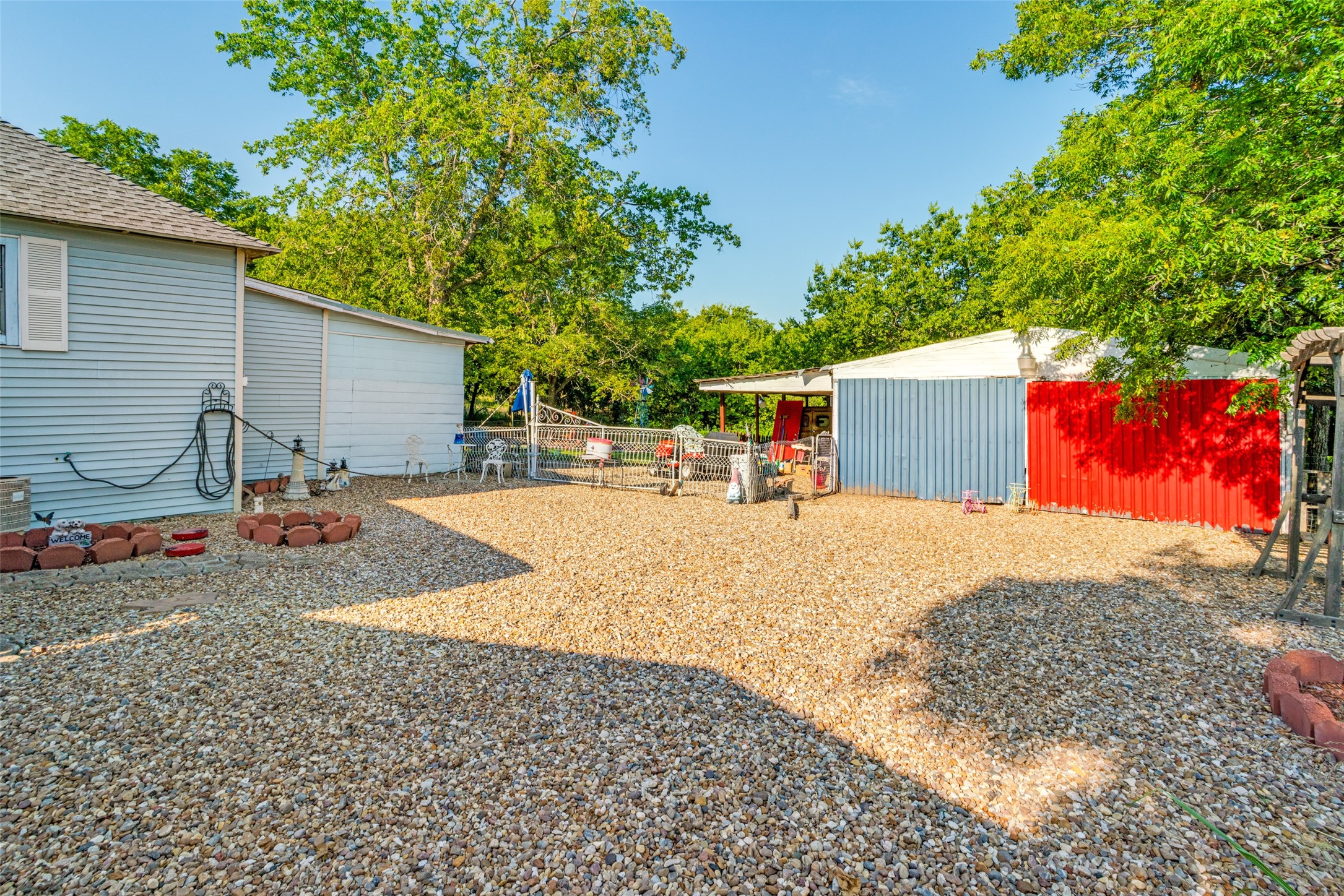 602 N Denison Street Bells TX 75414