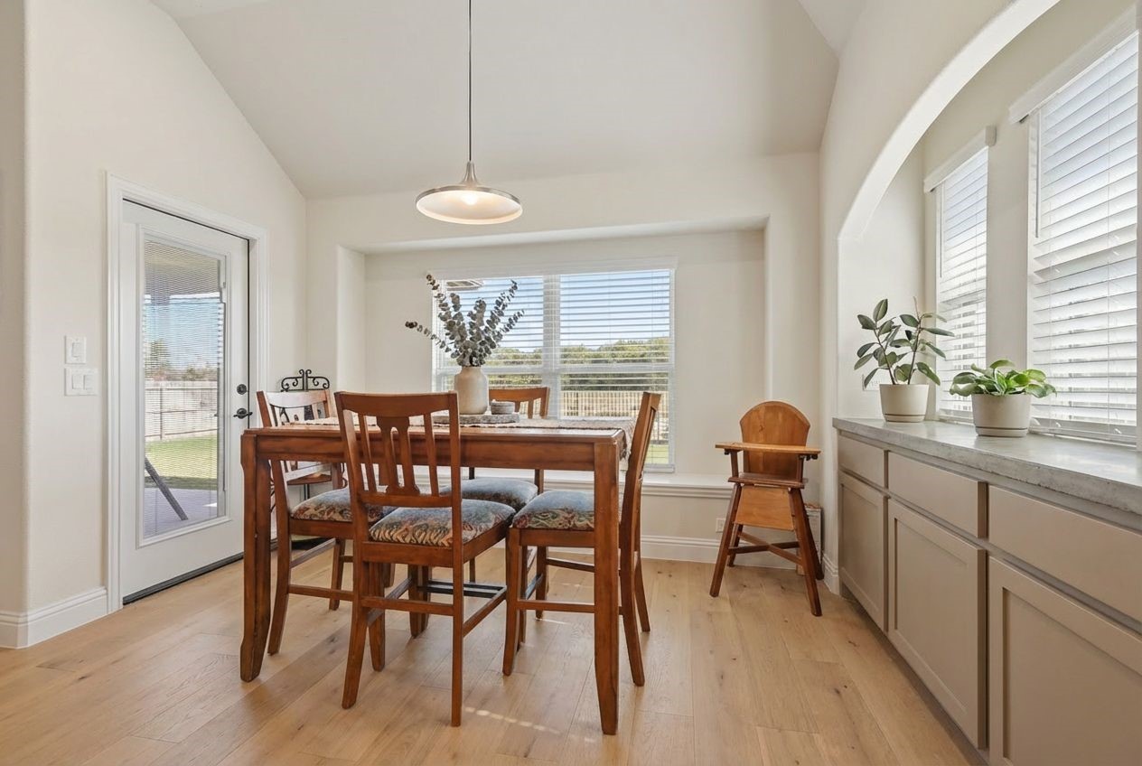 703 Oakcrest Drive Justin TX 76247