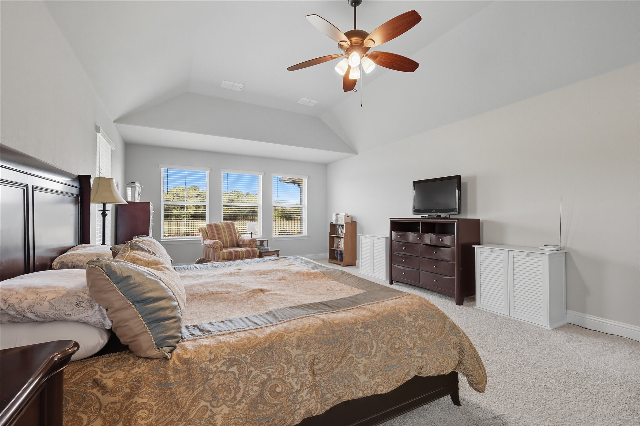 703 Oakcrest Drive Justin TX 76247