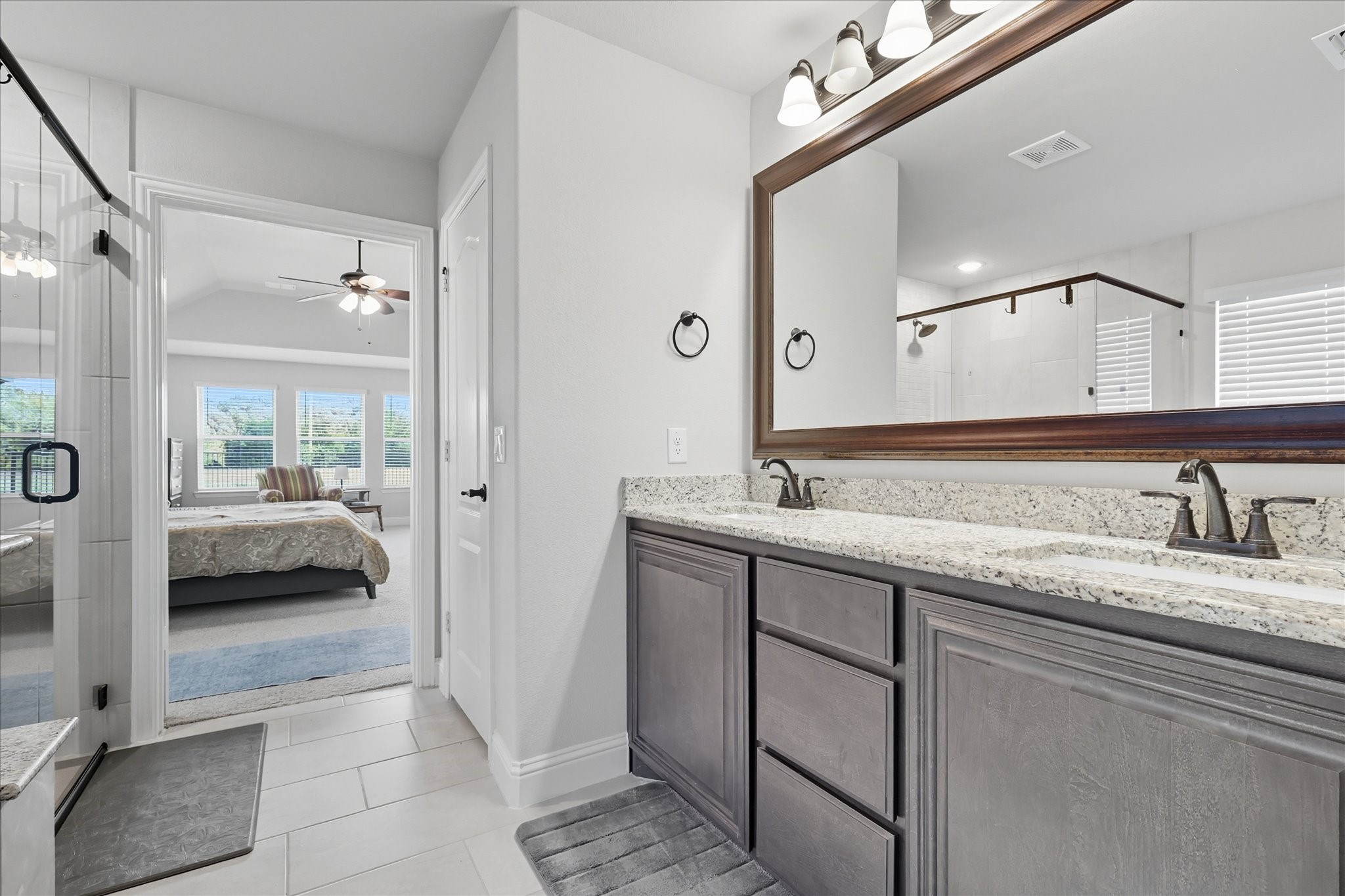 703 Oakcrest Drive Justin TX 76247