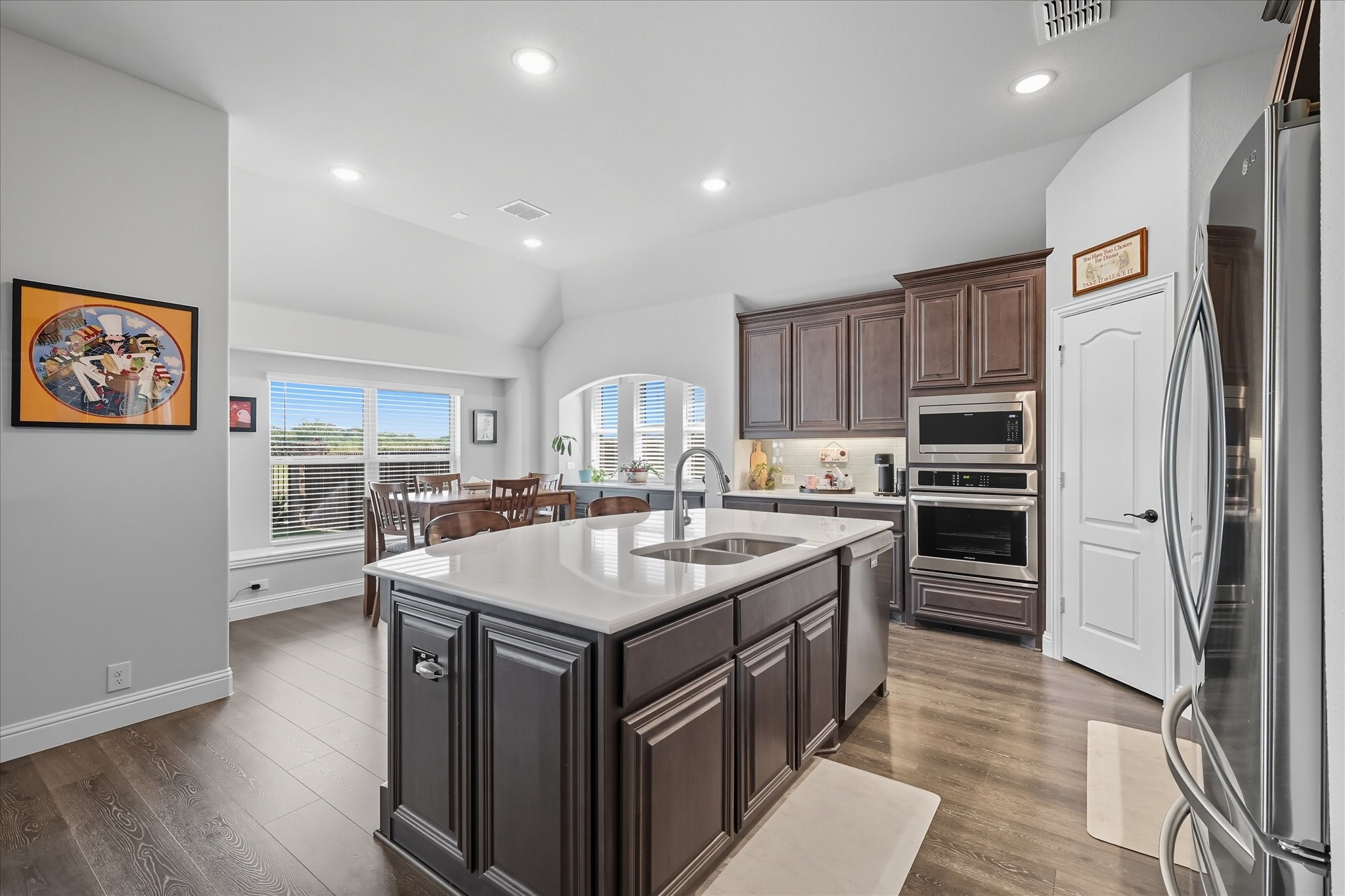 703 Oakcrest Drive Justin TX 76247