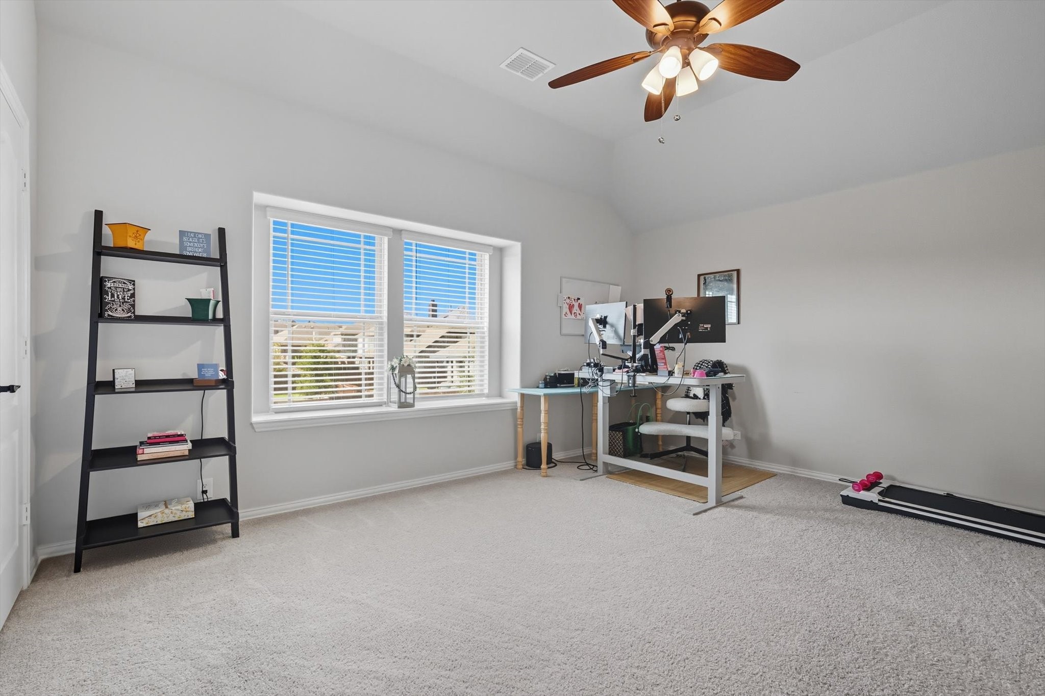 703 Oakcrest Drive Justin TX 76247