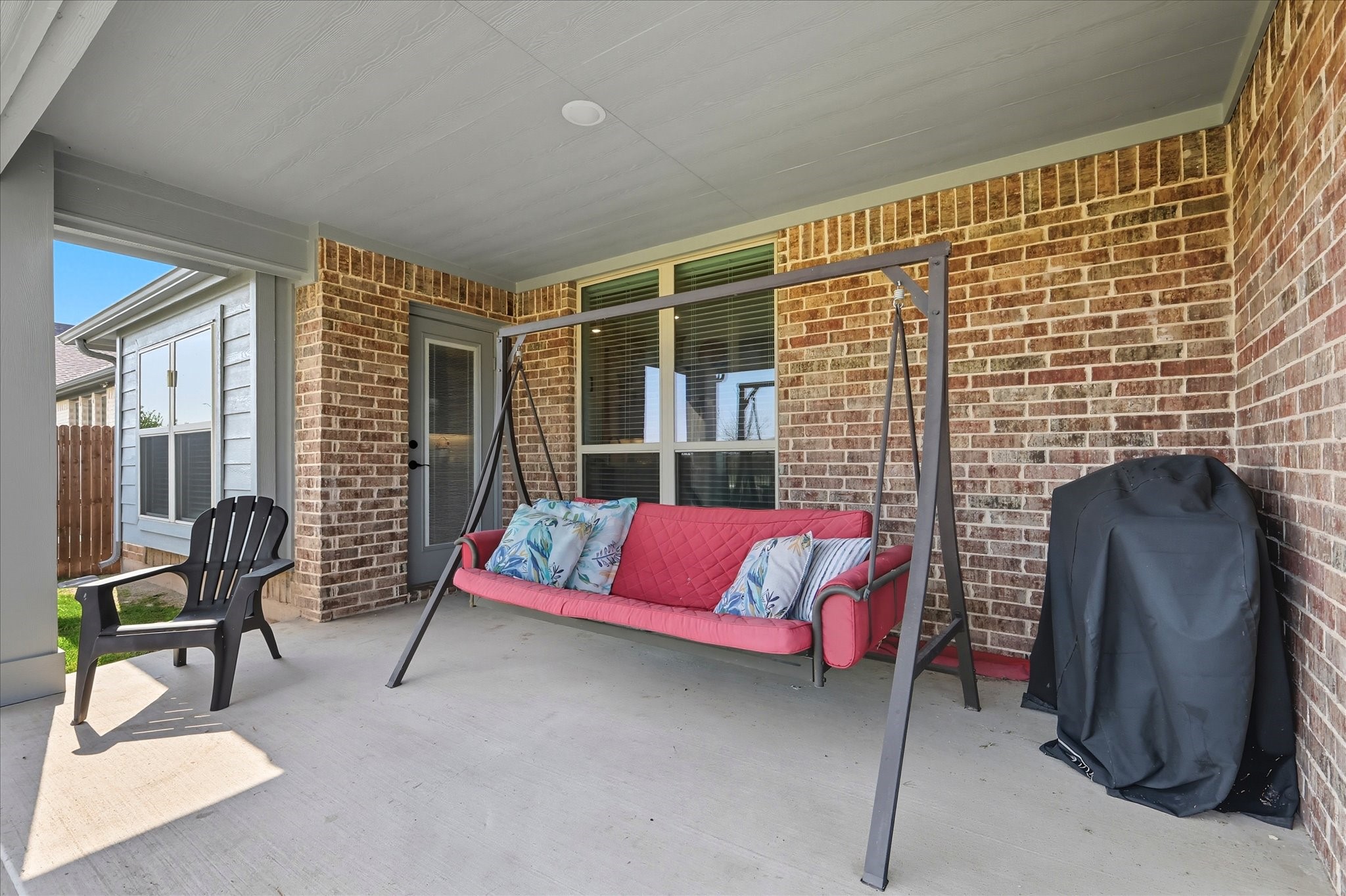 703 Oakcrest Drive Justin TX 76247