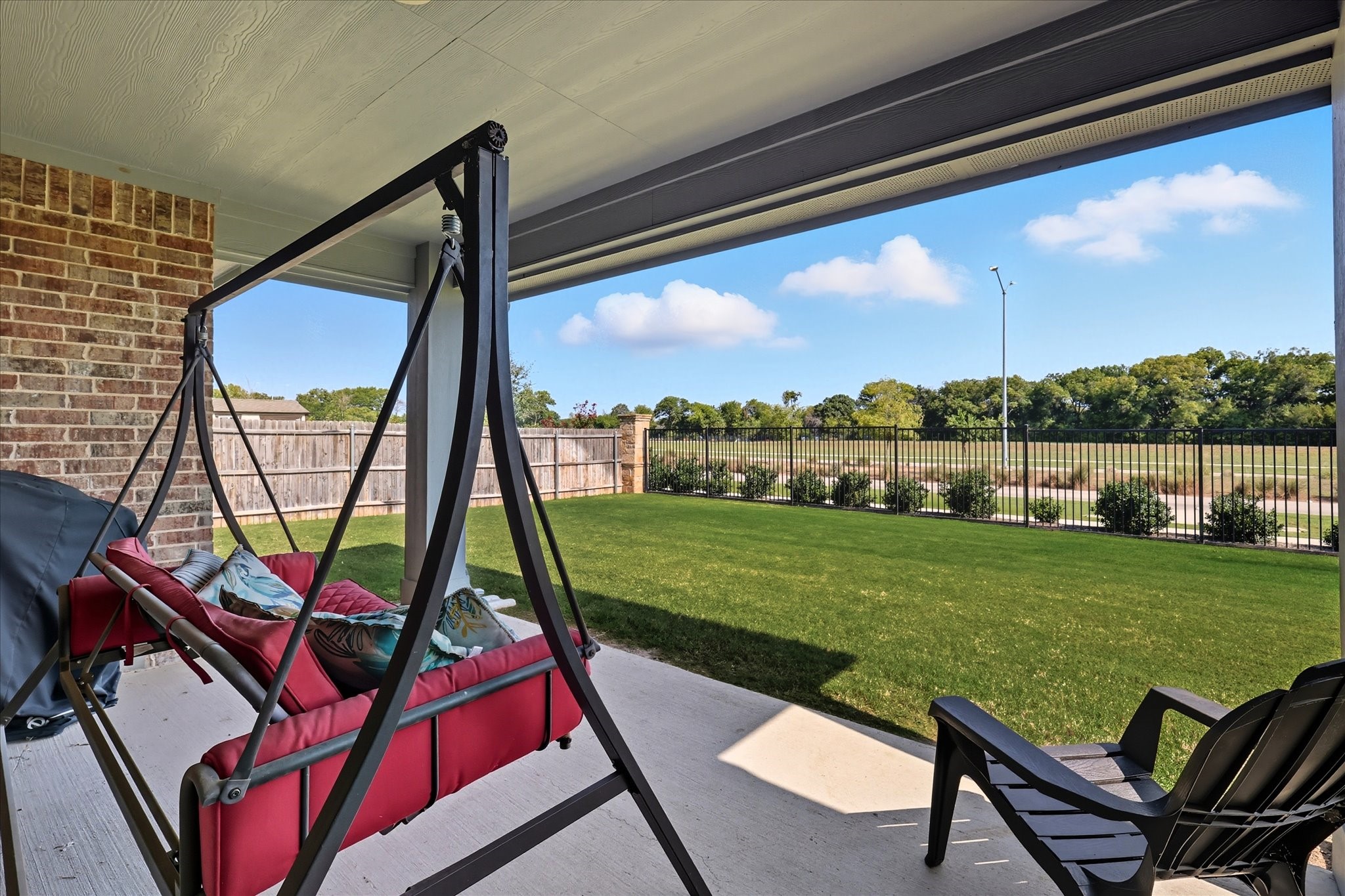 703 Oakcrest Drive Justin TX 76247