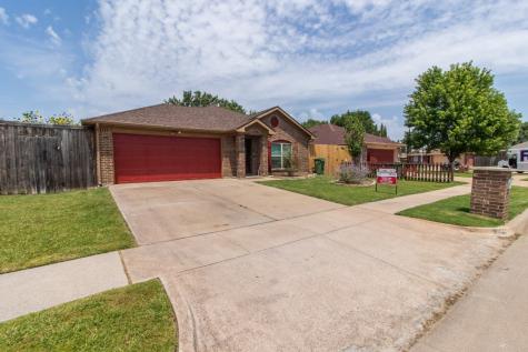 7002 Snowivy Court Arlington TX 76001