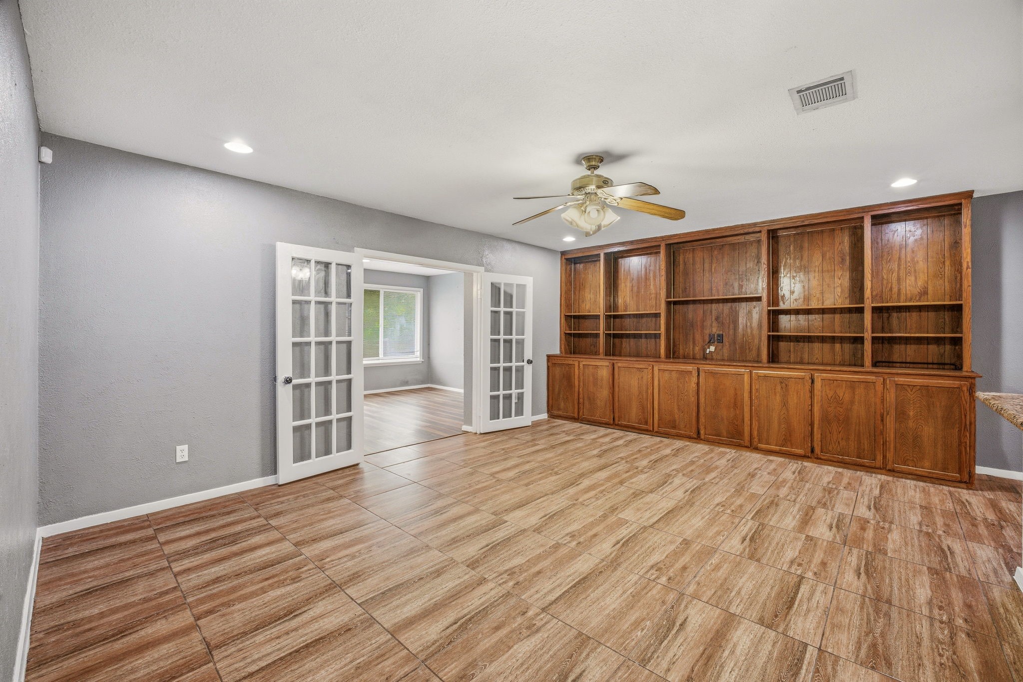 1602 Marie Terrace Arlington TX 76010