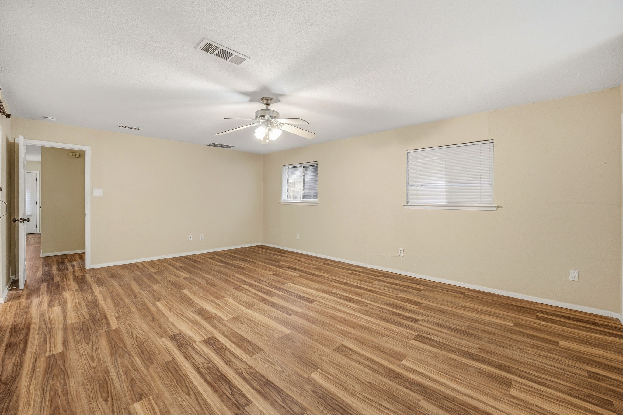 1602 Marie Terrace Arlington TX 76010