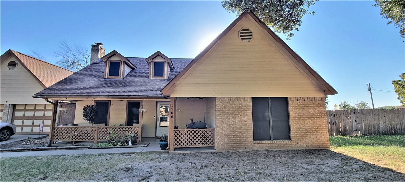 1206 Donna Street Groesbeck TX 76642