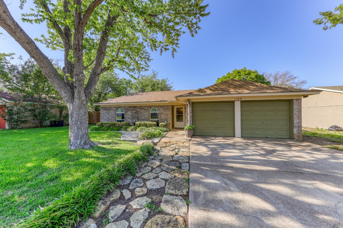 1120 Cindy Street Crowley TX 76036