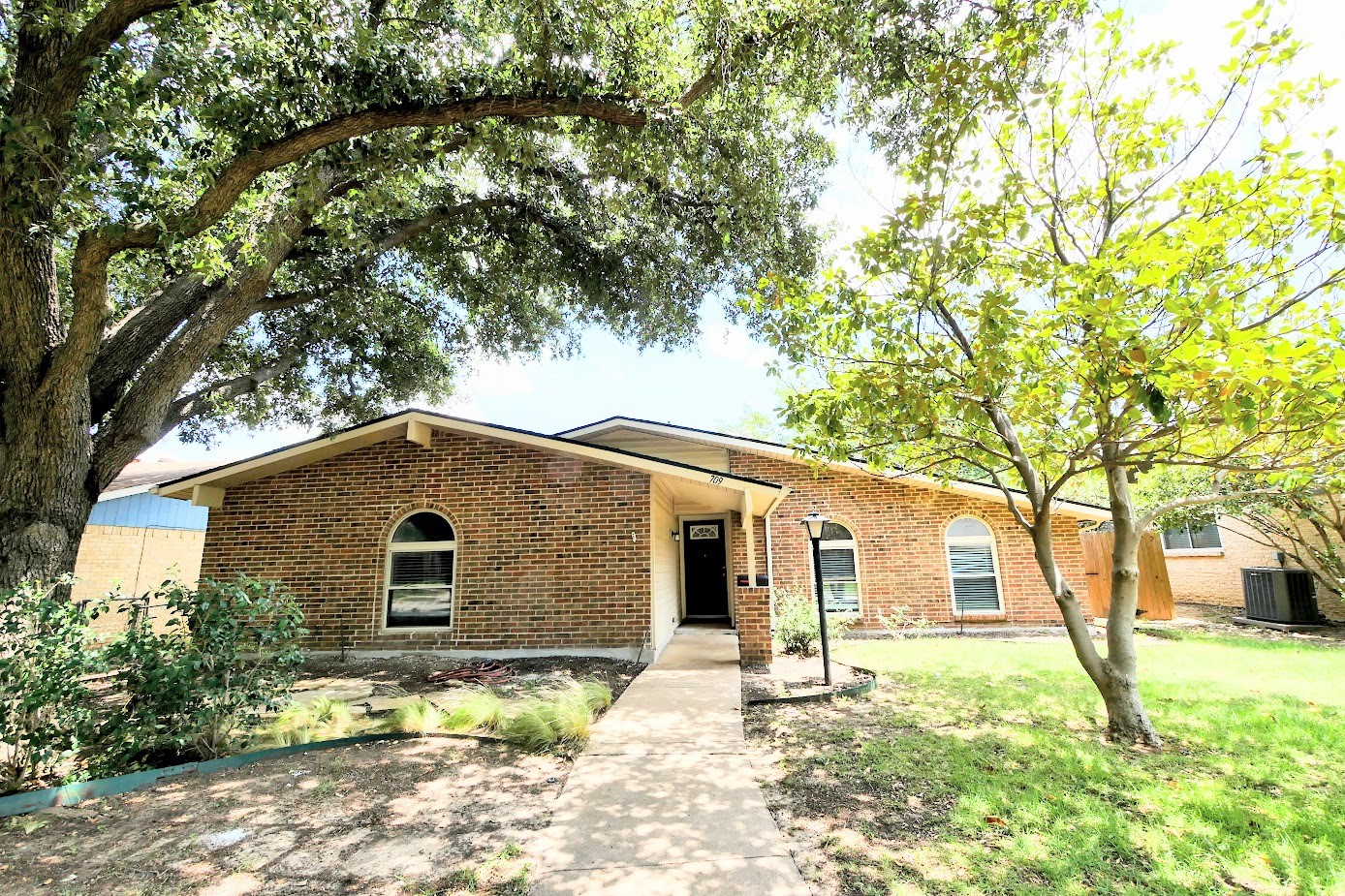 709 Kathryn Drive Lewisville TX 75067