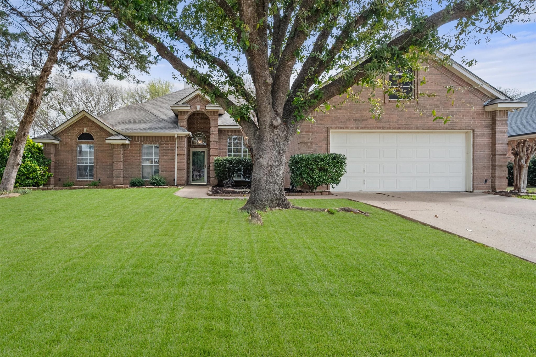 1410 Creekside Drive Mansfield TX 76063