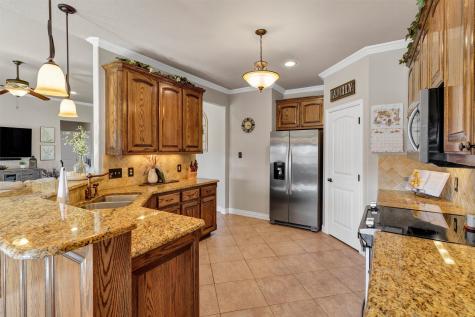 121 Heritage Place Glen Rose TX 76043
