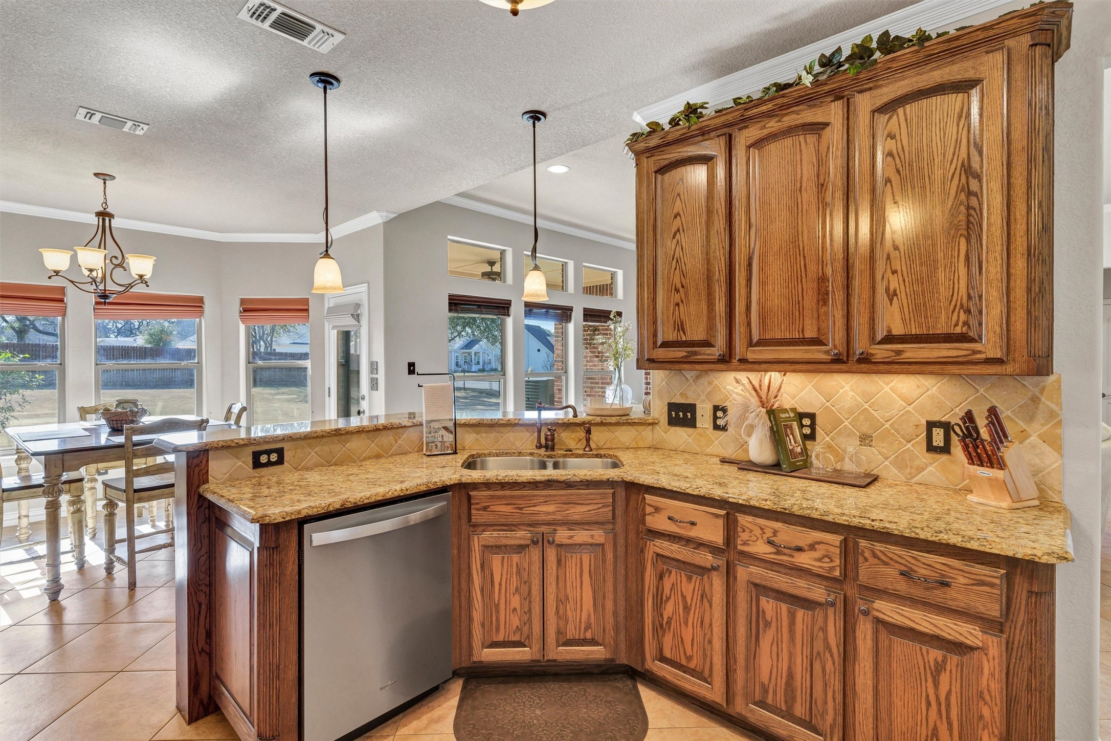 121 Heritage Place Glen Rose TX 76043